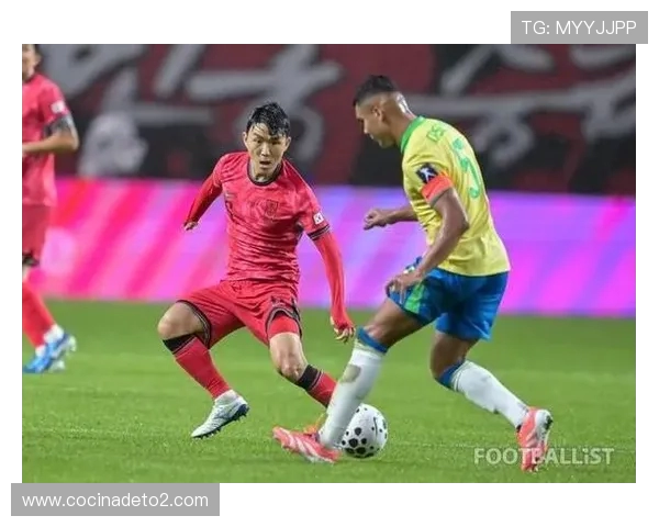 黄仁范盛赞巴西踢得从容优雅表示将重看比赛学习技战术精髓 黄仁范盛赞巴西踢得从容优雅表示将重看比赛学习技战术精髓