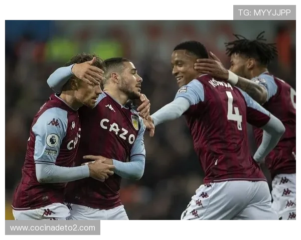 意媒曝AC米兰关注阿斯顿维拉左后卫迪涅或将转会加盟